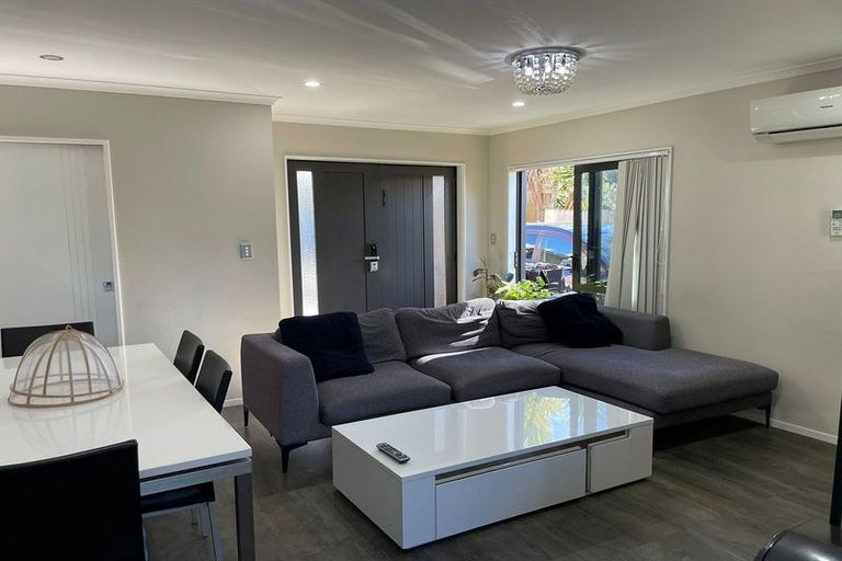 Photo of property in 5 Goyal Lane, Pakuranga, Auckland, 2010