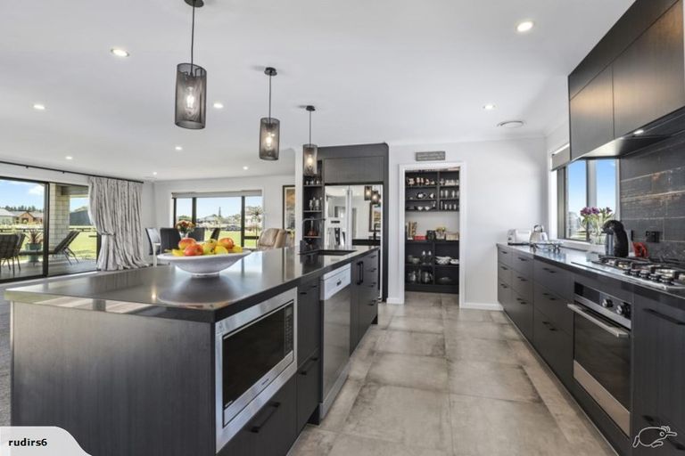 Photo of property in 8 Margot Lane, Matangi, Hamilton, 3283