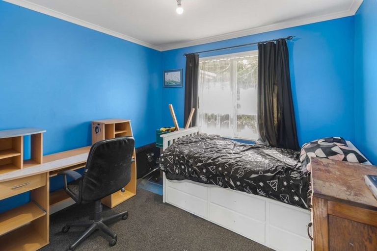 Photo of property in 119 Omata Road, Marfell, New Plymouth, 4310
