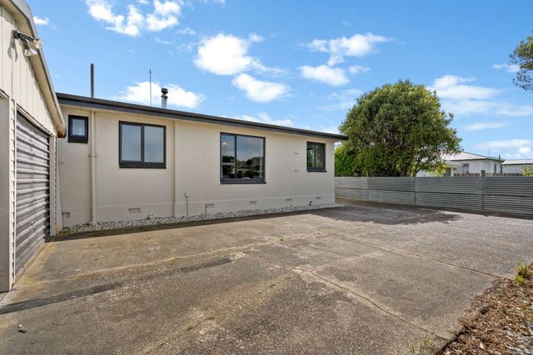 Photo of property in 64 Highfield Terrace, Newfield, Invercargill, 9812