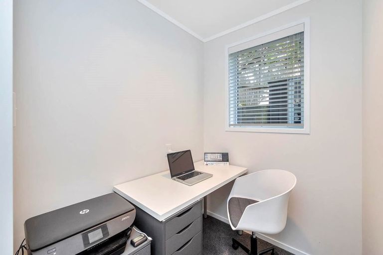 Photo of property in 34 Acacia Road, Torbay, Auckland, 0632