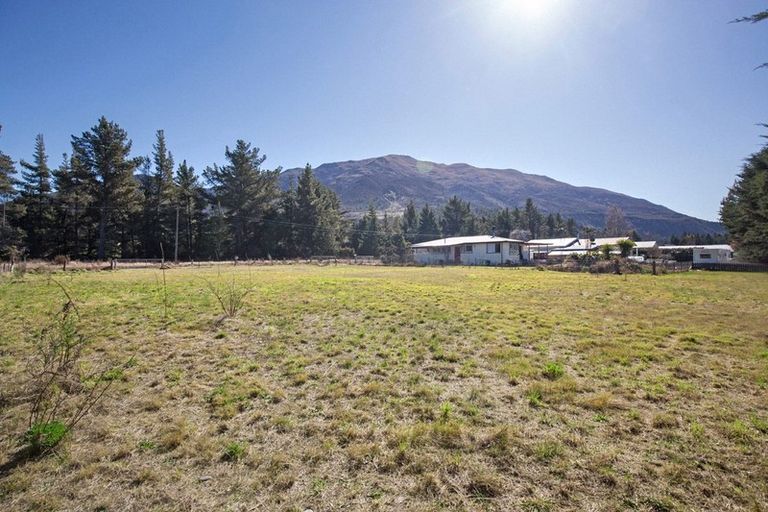 Photo of property in 420 Domain Road, Lake Hawea, Wanaka, 9382