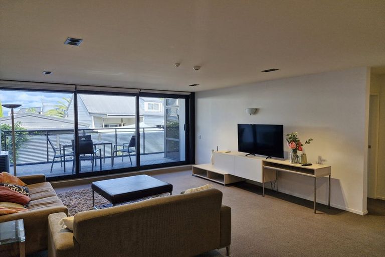 Photo of property in 2-06/424 Maunganui Road, Mount Maunganui, 3116