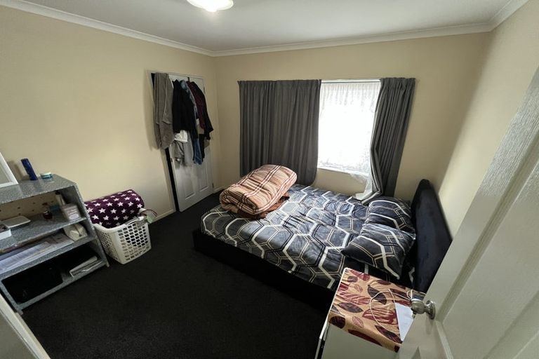 Photo of property in 1/415 Roscommon Road, Clendon Park, Auckland, 2103