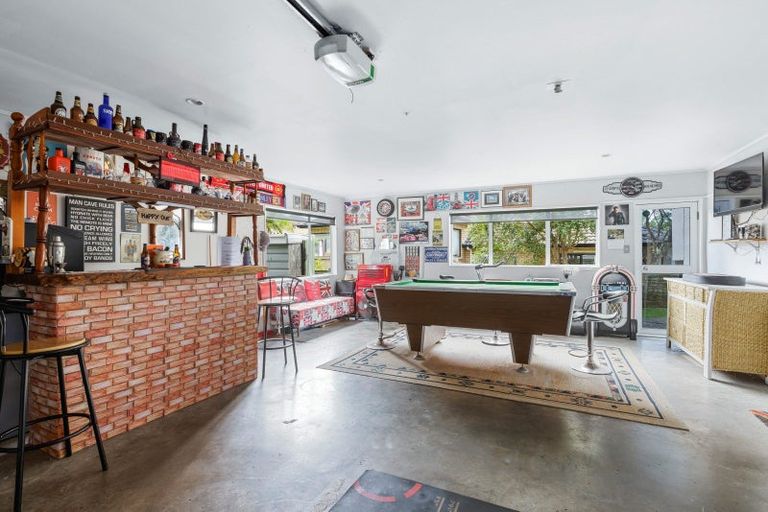 Photo of property in 37 Vista Motu, Red Beach, 0932