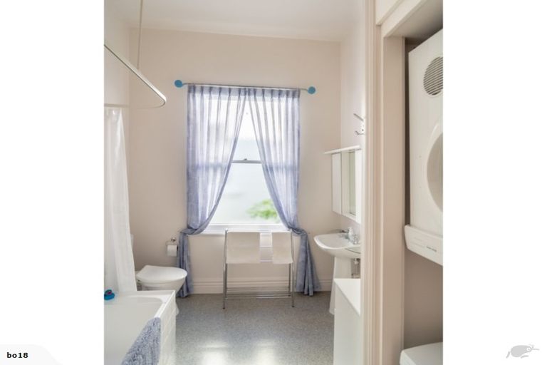 Photo of property in 19a Everton Terrace, Kelburn, Wellington, 6012