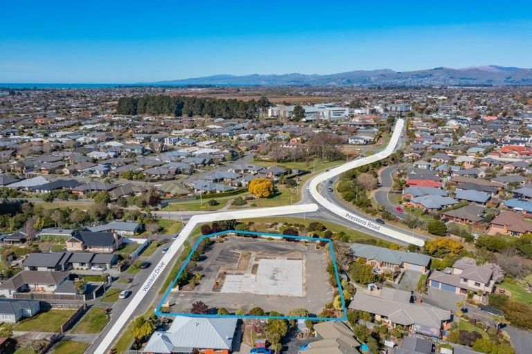 Photo of property in 3 Waitikiri Drive, Parklands, Christchurch, 8083