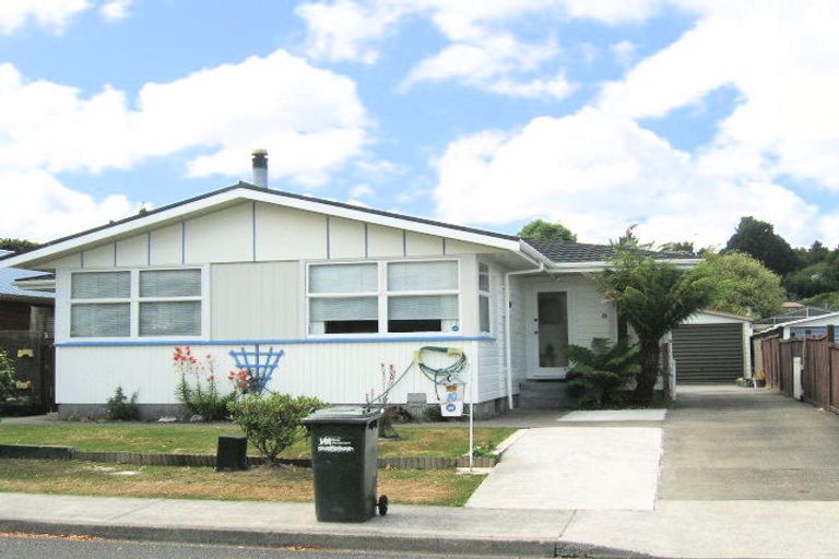 Photo of property in 10 Shanly Street, Brown Owl, Upper Hutt, 5018