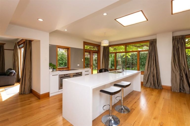 Photo of property in 152 Clyde Road, Burnside, Christchurch, 8053