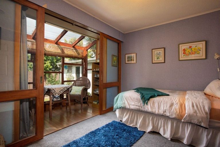 Photo of property in 12b Beauchamp Street, Tawa, Wellington, 5028