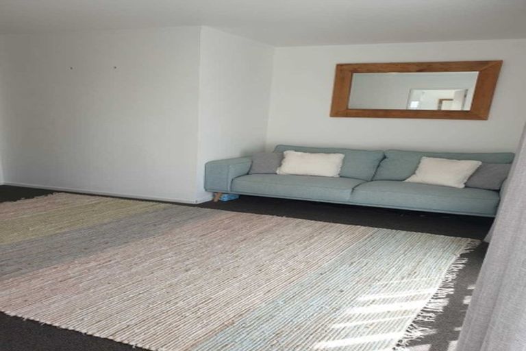 Photo of property in The Haven, 41/120 Beach Haven Road, Beach Haven, Auckland, 0626