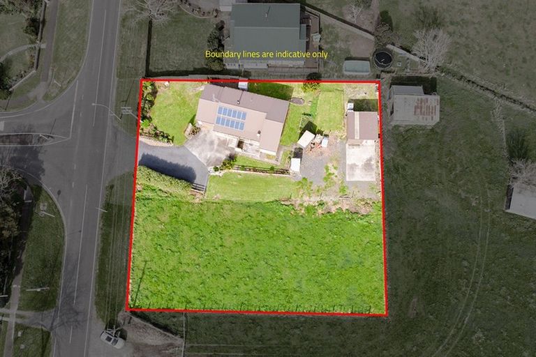 Photo of property in 41 Pipiroa Road, Ngatea, 3503