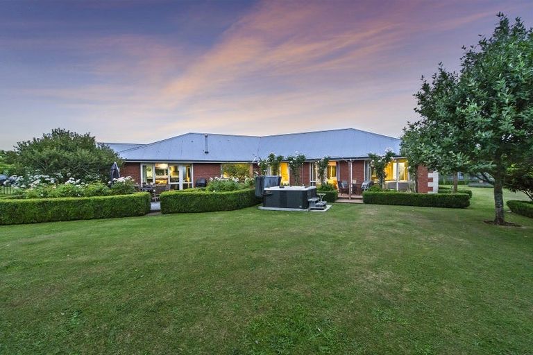 Photo of property in 19 Brahman Close, Prebbleton, 7604