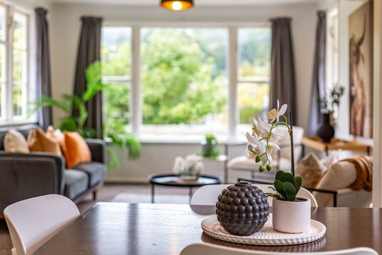 Photo of property in 16 Rintoul Grove, Stokes Valley, Lower Hutt, 5019