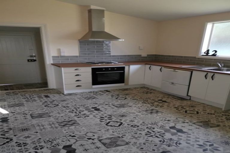 Photo of property in 42 Burlington Street, Sydenham, Christchurch, 8023