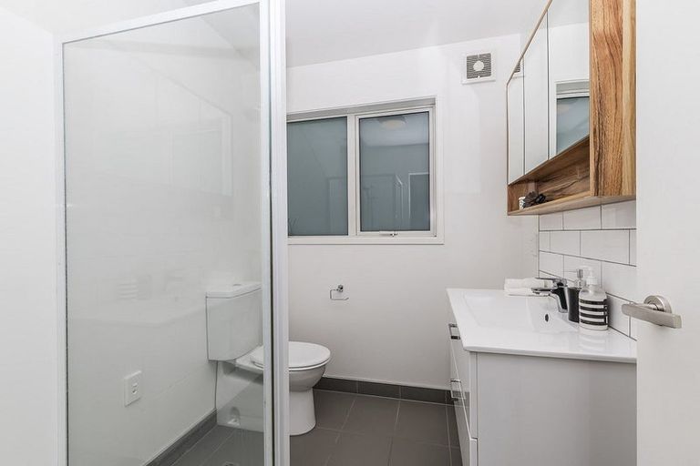 Photo of property in 7/74 Derwent Street, Island Bay, Wellington, 6023