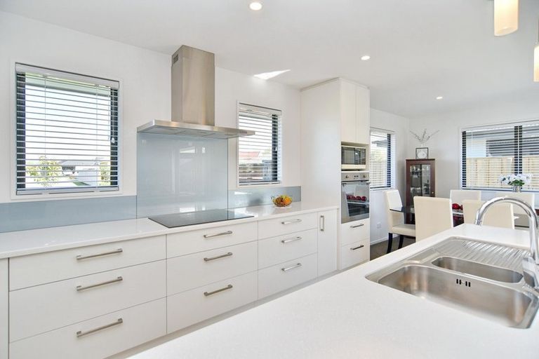 Photo of property in 1 Peter Place, Rangiora, 7400