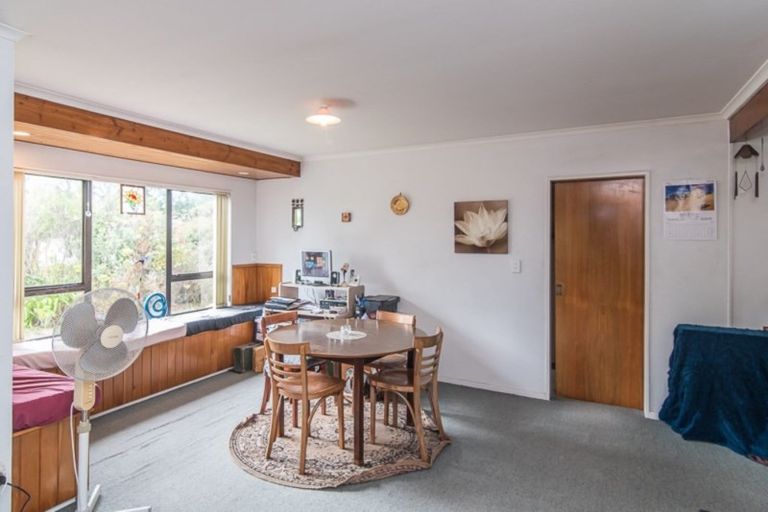 Photo of property in 140 Arawhata Road, Paraparaumu, 5032