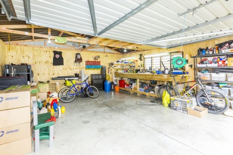 Photo of property in 86 Gillespies Road, Birchville, Upper Hutt, 5018