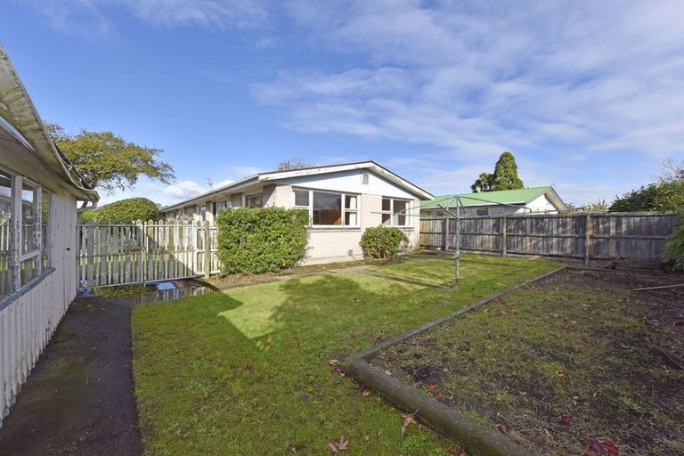 Photo of property in 2/198 Halswell Road, Hillmorton, Christchurch, 8025