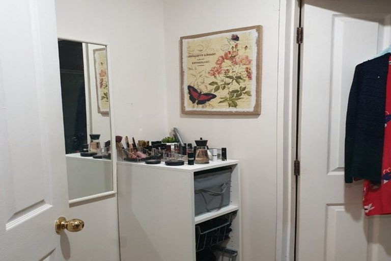 Photo of property in 5a Basra Drive, Henderson, Auckland, 0612