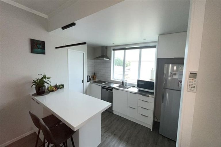 Photo of property in 197 Seaview Road, Westown, New Plymouth, 4310