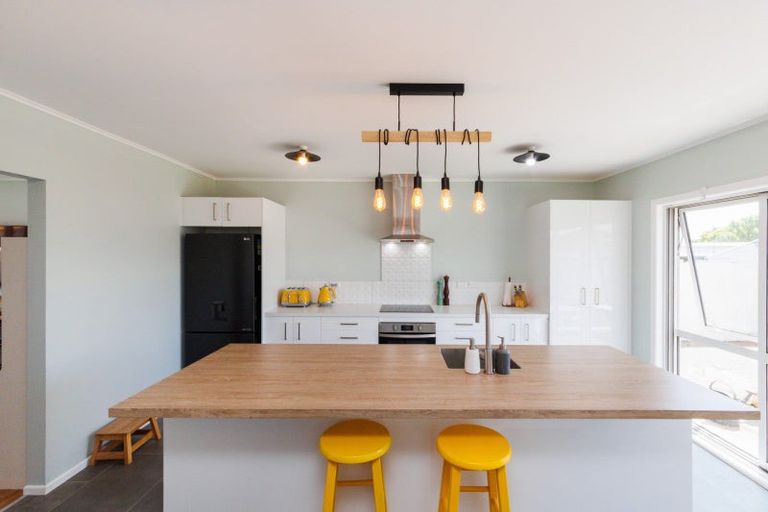 Photo of property in 6 Eden Place, Feilding, 4702