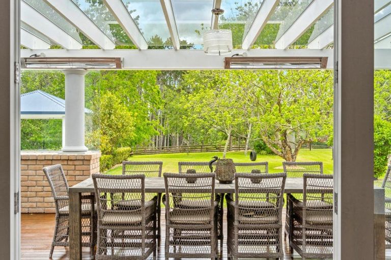 Photo of property in 176 Access Road, Kumeu, 0891