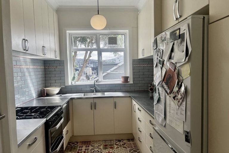 Photo of property in Nissen Court, 11g Hawker Street, Mount Victoria, Wellington, 6011