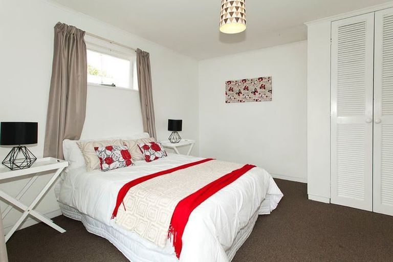 Photo of property in 17 Pandora Place, Pakuranga, Auckland, 2010