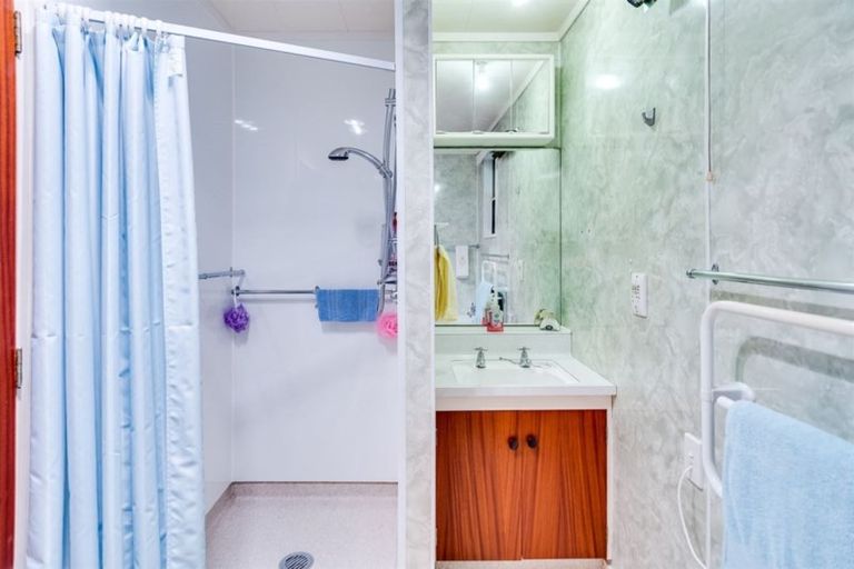 Photo of property in 1/82 Gloucester Street, Greenmeadows, Napier, 4112