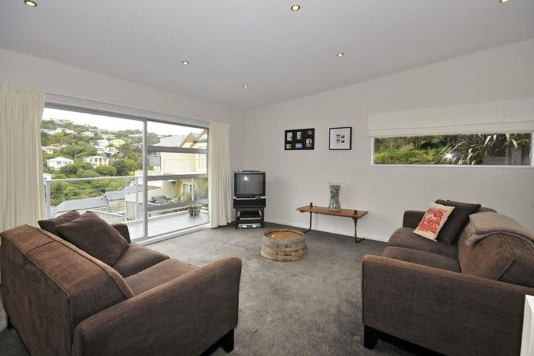 Photo of property in 21 Kopiko Way, Brooklyn, Wellington, 6021