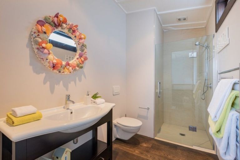 Photo of property in 6 Tuatua Lane, Omaha, 0986