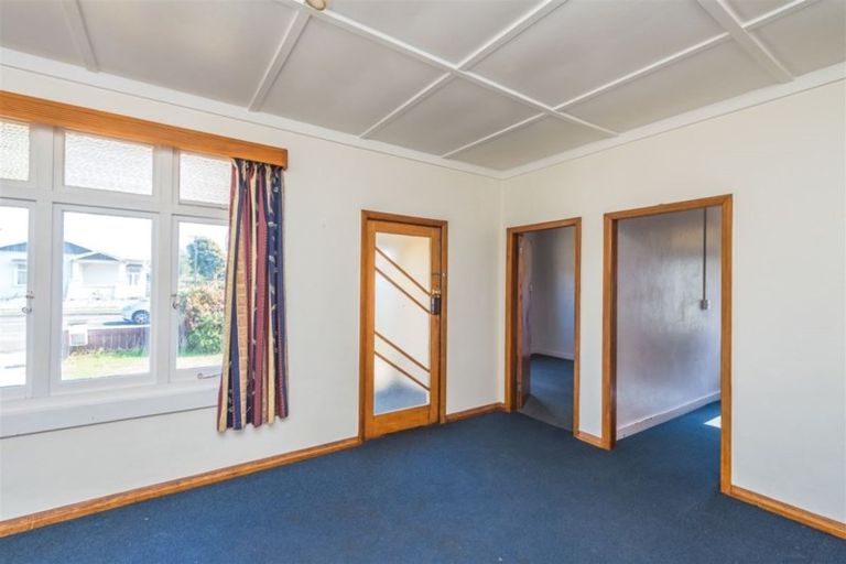 Photo of property in 38 Carlton Avenue, Gonville, Whanganui, 4500