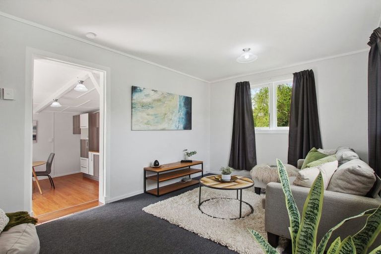 Photo of property in 32 Mellsop Avenue, Waiuku, 2123