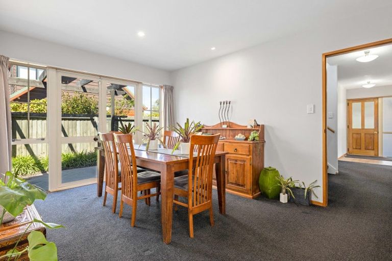 Photo of property in 16 Patricia Place, Harewood, Christchurch, 8051