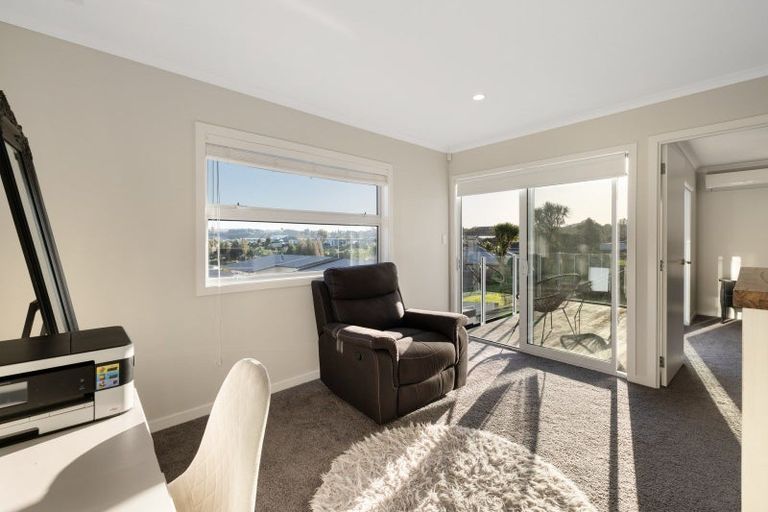 Photo of property in 5 Furl Close, Pyes Pa, Tauranga, 3112