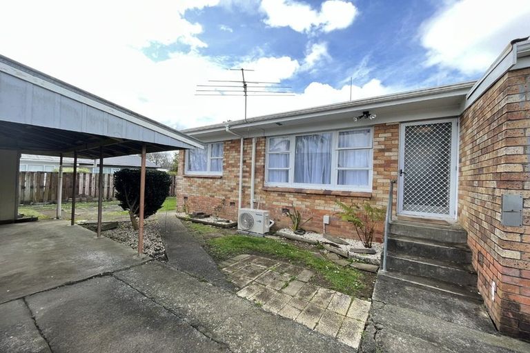 Photo of property in 2/170 Great South Road, Drury, 2113