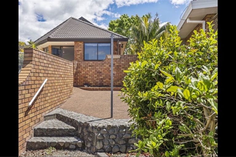 Photo of property in 9 Renoir Street, West Harbour, Auckland, 0618