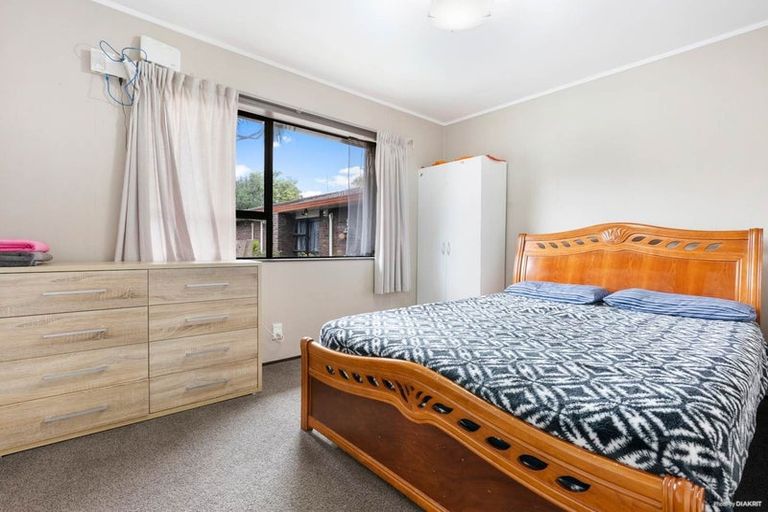 Photo of property in 1/29 Trentham Road, Papakura, 2110