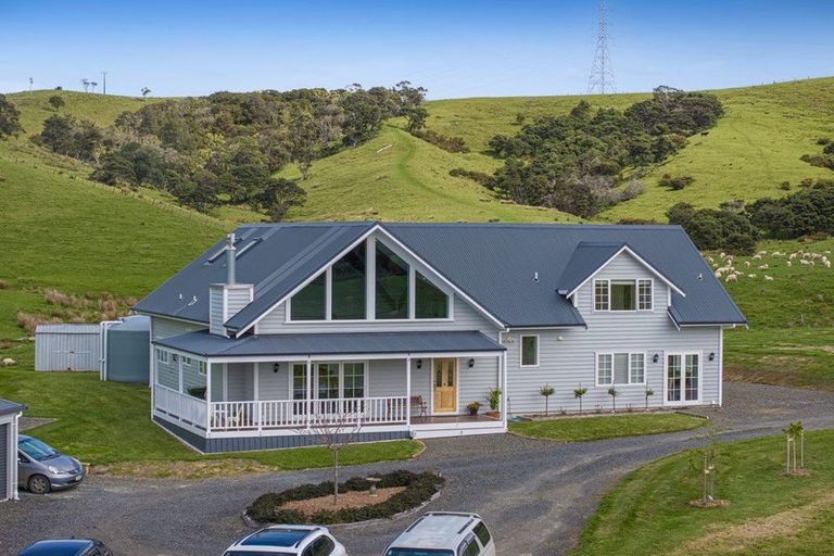 Photo of property in 346 Inland Road, Helensville, 0875