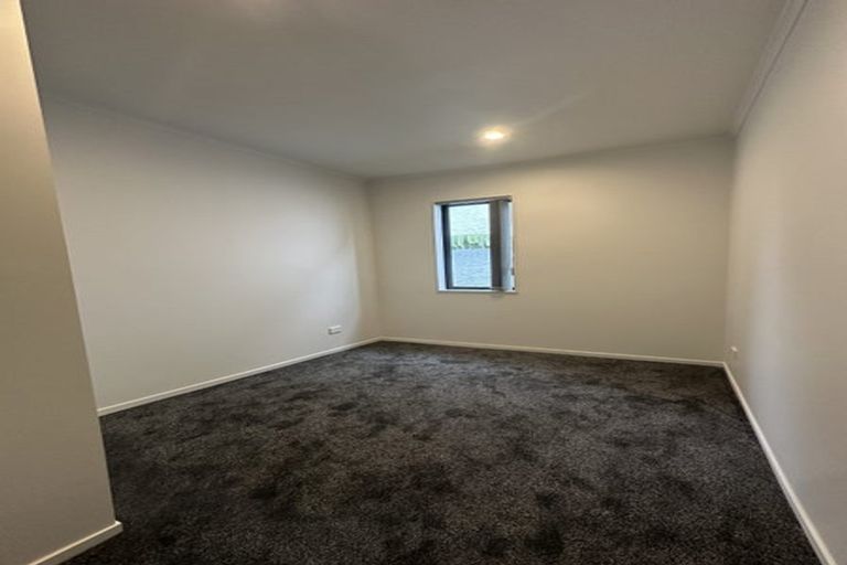 Photo of property in 11a Mawney Road, Henderson, Auckland, 0610