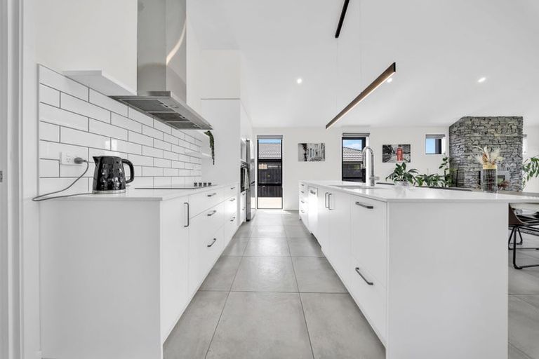 Photo of property in 63 Te Paea Avenue, Paerata, 2124