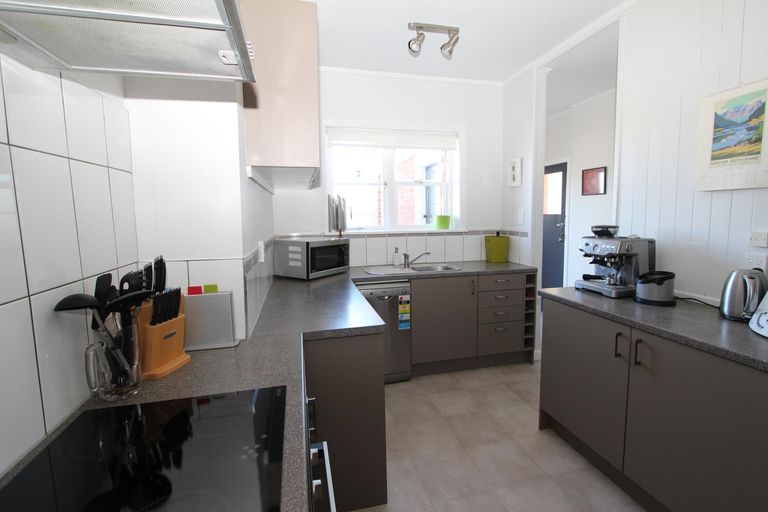 Photo of property in 80 Seddon Street, Pukekohe, 2120