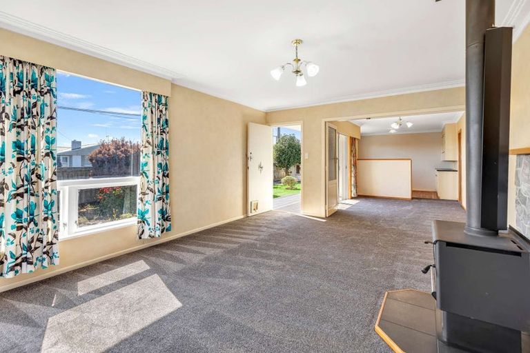 Photo of property in 32 Parsons Avenue, Levin, 5510