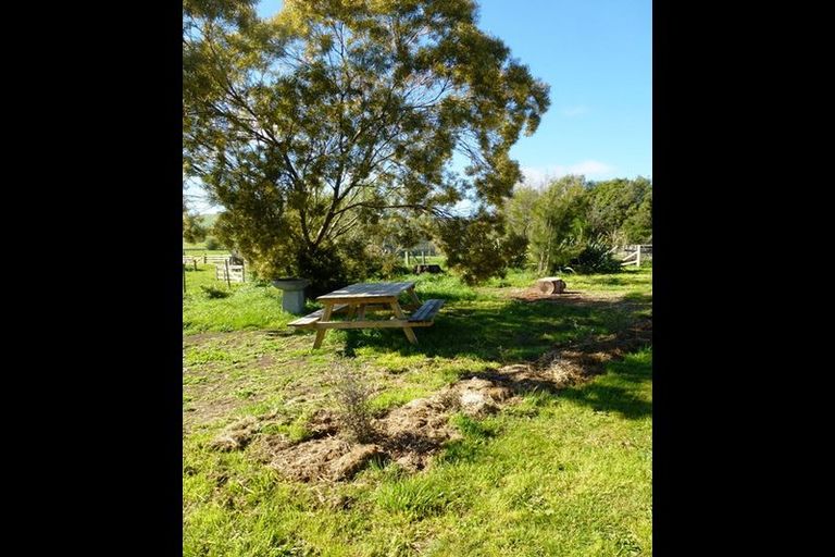 Photo of property in 3a Brooklands Road, Gladstone, 5884