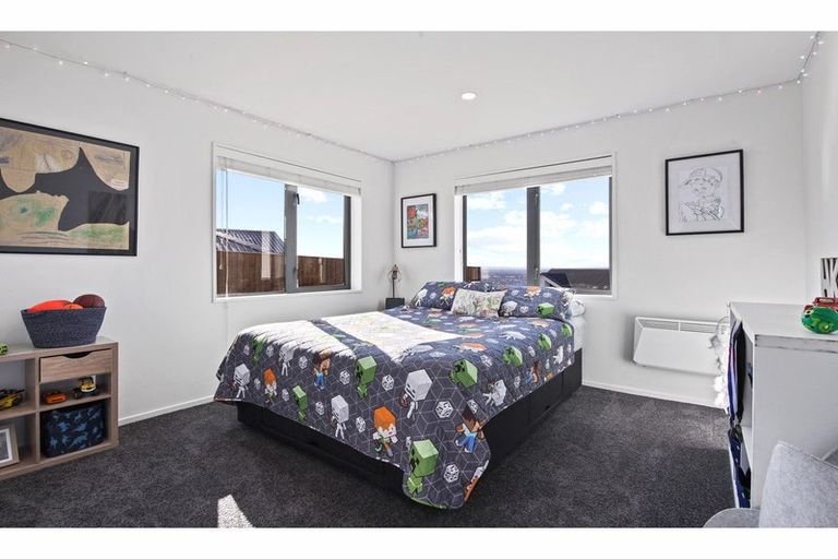 Photo of property in 34 Hawkshead Way, Westmorland, Christchurch, 8025