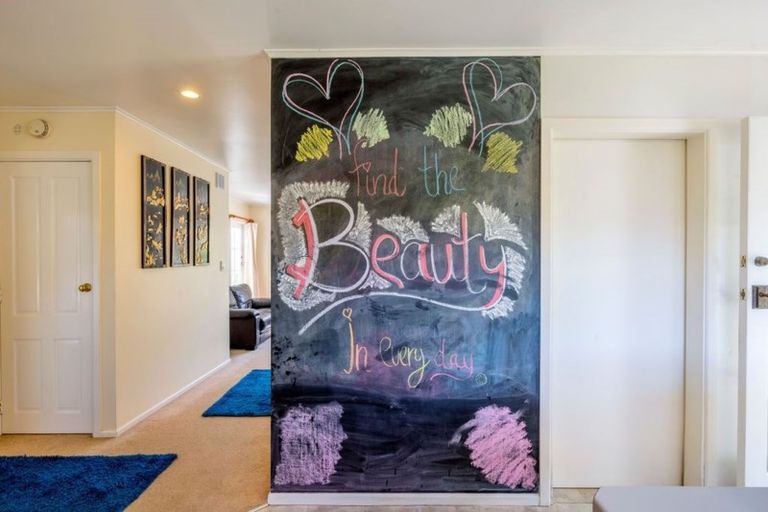 Photo of property in 19 Kainui Road, Raumati South, Paraparaumu, 5032