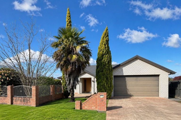 Photo of property in 17 Tarbottons Road, Tinwald, Ashburton, 7700