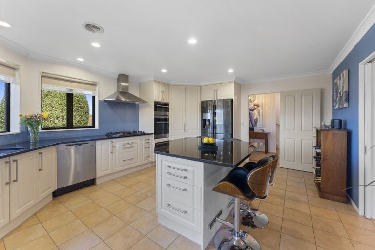 Photo of property in 2 Ormrod Grove, Riverstone Terraces, Upper Hutt, 5018